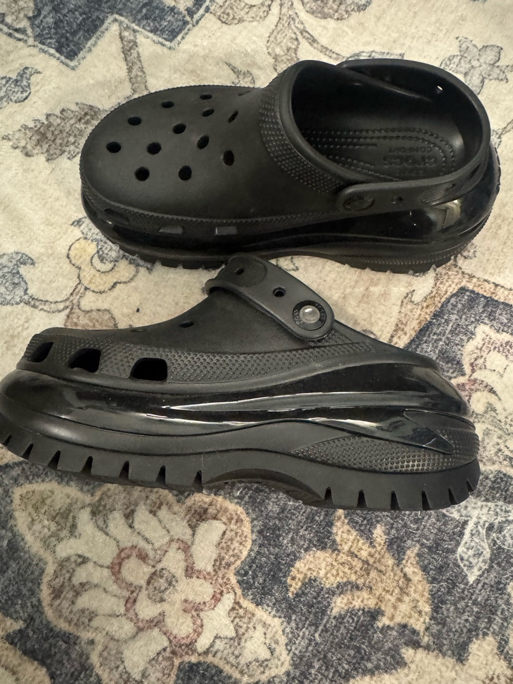 CROCS Mega Crush Clog size 5 never used - Picture 5 of 6